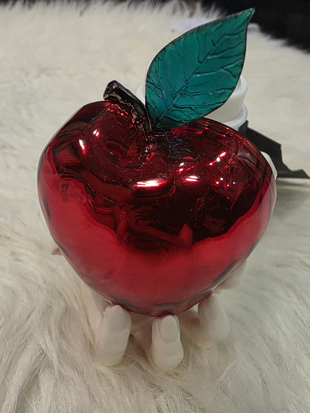 Bath & Body Works Poison Apple Witch Hand Light Up Wallflowers Fragrance Plug